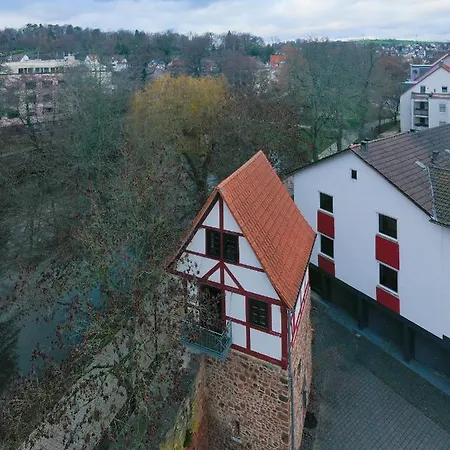 Aussergewoehnliche Uebernachtung Im Wehrturm Bad Hersfeld Exterior photo