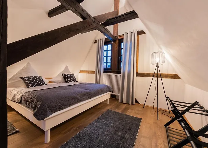 Aussergewoehnliche Uebernachtung Im Wehrturm