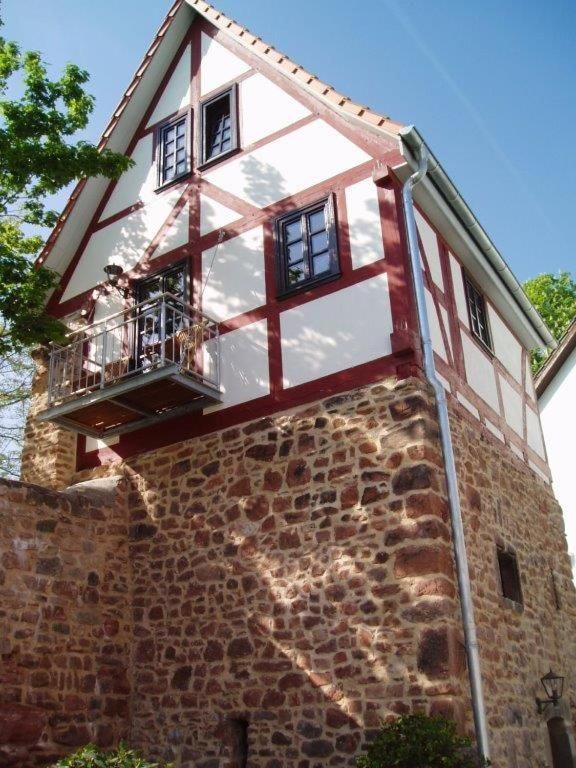 Aussergewoehnliche Uebernachtung Im Wehrturm